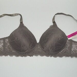 Wire free Comfort Fit Light Padded Soft Cup Bra Wireless Lace 3 Hooks. Sz 40C